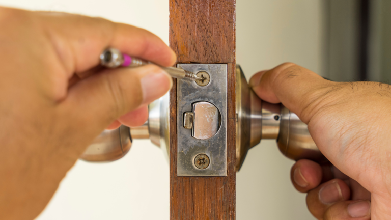 Locksmith in Vista, CA: Always Available, 24/7